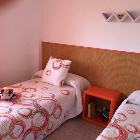 Bonito Y Acogedor Apartamento Con Fibra Salou Bagian luar foto